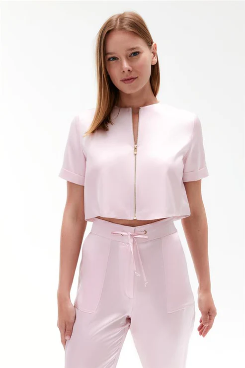 Silk Top and Bottom Sets: A Basic Guide